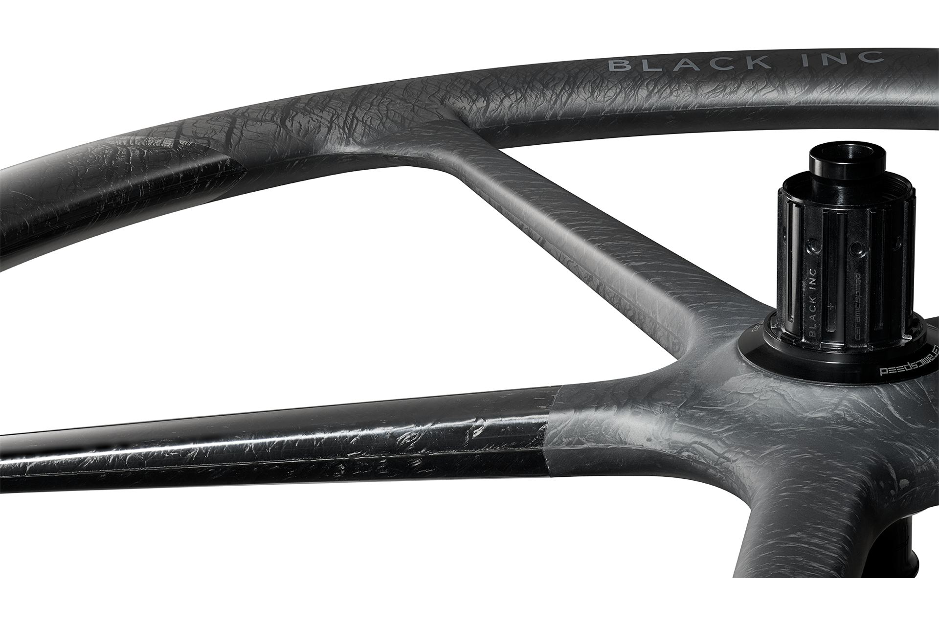 Factor-Black-Inc-FIVE-rear-detail01-4472x4473